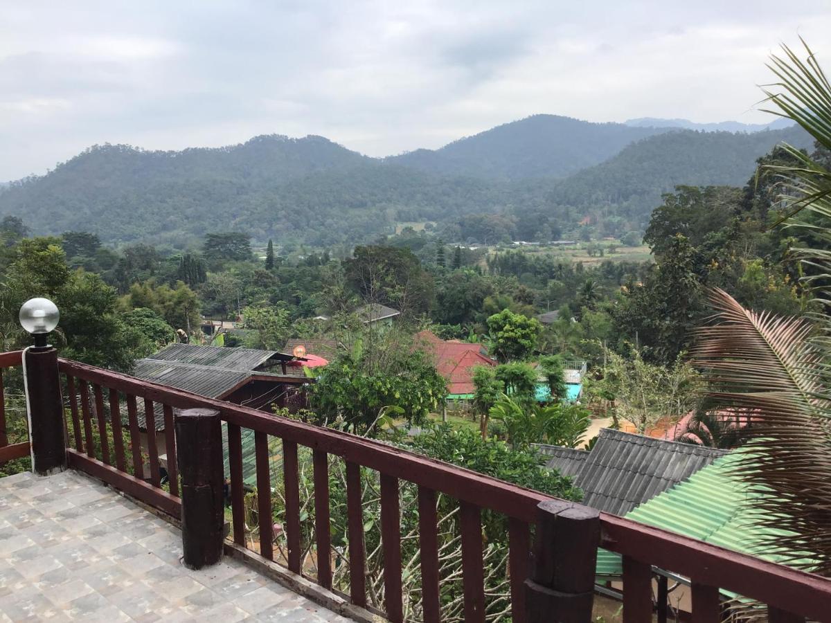 Forest Guesthouse Samoeng Bagian luar foto