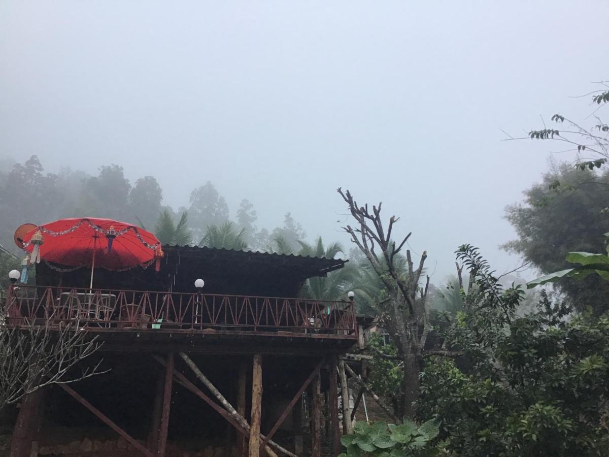 Forest Guesthouse Samoeng Bagian luar foto