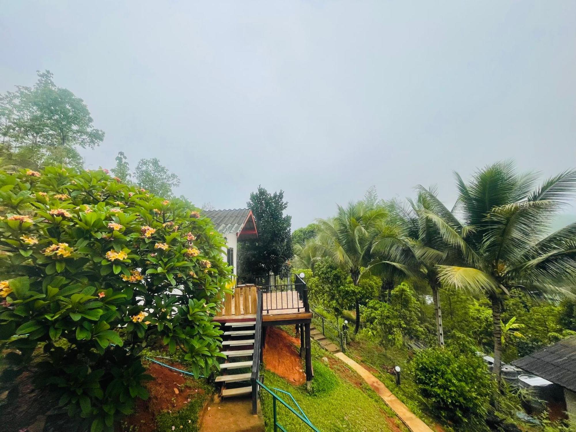 Forest Guesthouse Samoeng Bagian luar foto