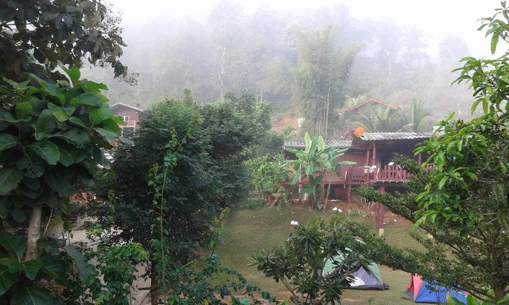 Forest Guesthouse Samoeng Bagian luar foto